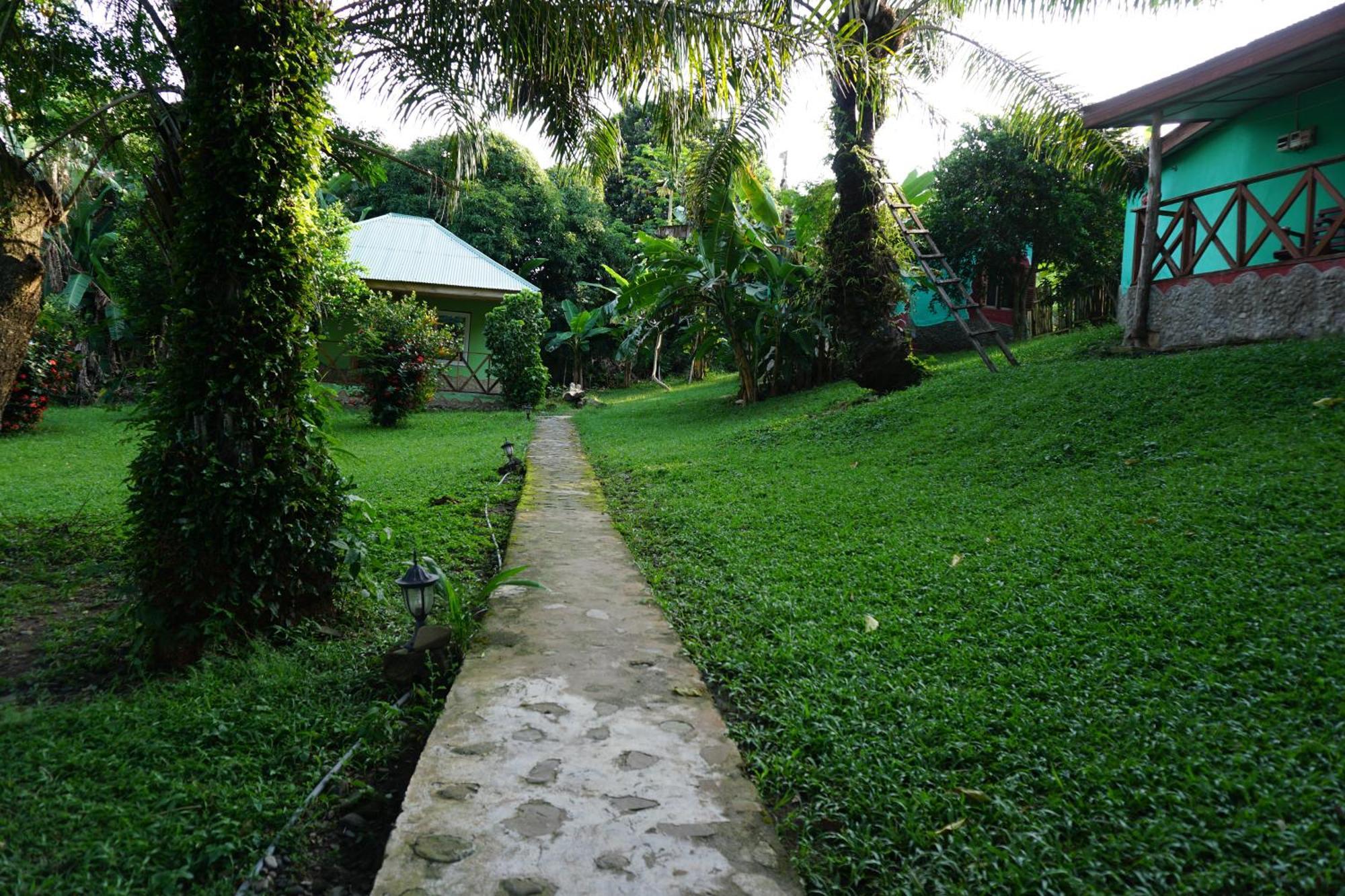Cocoa Village Guesthouse Obo  Exterior photo